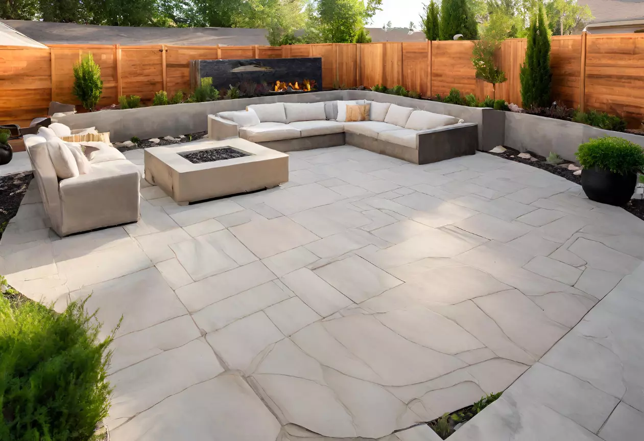 Hardscape retaining wall and stone work in Caldwell Idaho